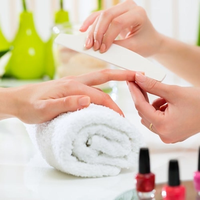 Refresh Manicure Refresh Manicure