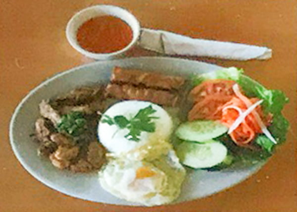 #1. Charbroiled Chicken, Deep Fried Spring Roll, Sunny Side up Egg on Steamed Broken Rice #1. Charbroiled Chicken, Deep Fried Spring Roll, Sunny Side up Egg on Steamed Broken Rice
