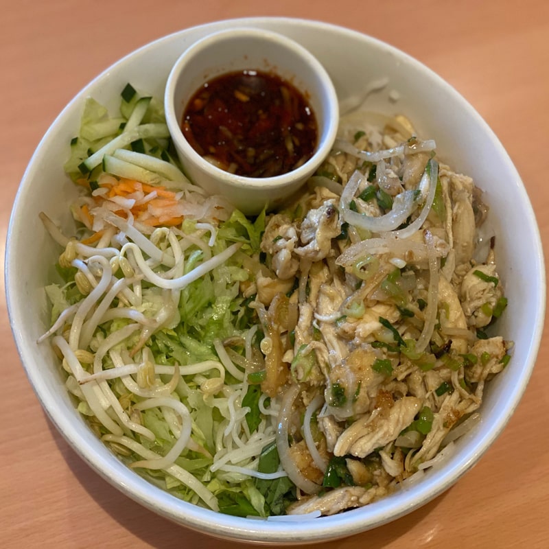 22A. Rice Noodles with Sautéed Chicken 22A. Rice Noodles with Sautéed Chicken