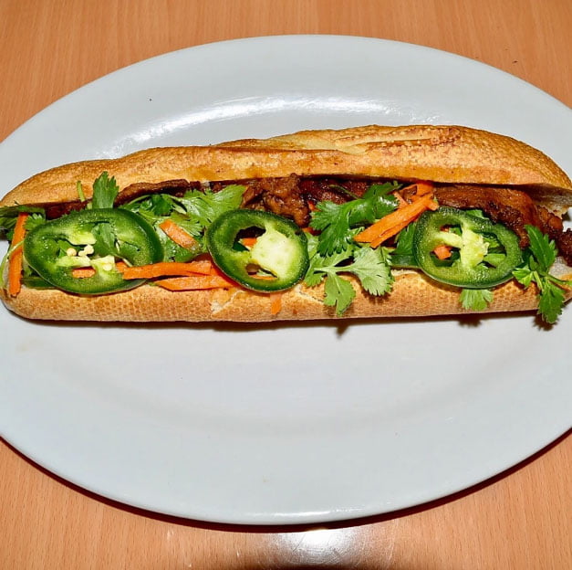 B1. Charbroiled Chicken Sandwich B1. Charbroiled Chicken Sandwich