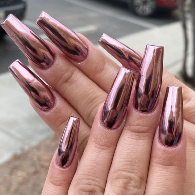 Chrome Designs on 10 Nails Chrome Designs on 10 Nails