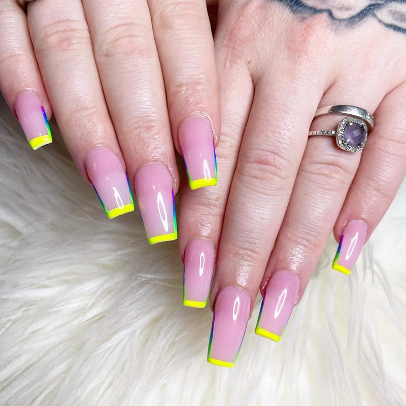 Classic Manicure Classic Manicure
