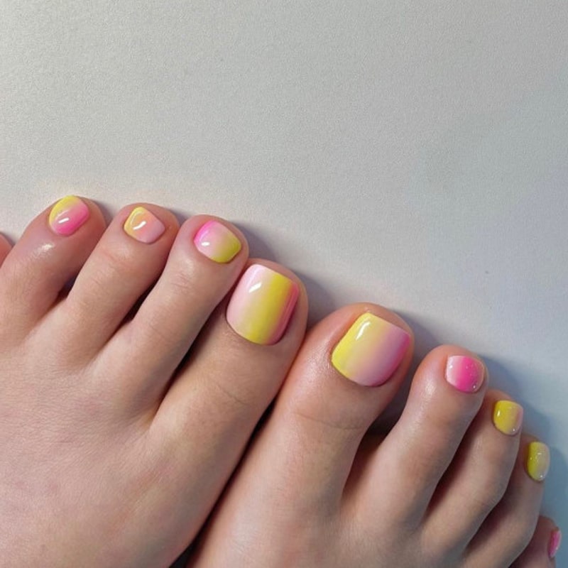 Deluxe Pedicure Deluxe Pedicure