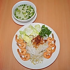 H11. Dried Rice Noodle, Fried Shrimp w Soup on the Side H11. Dried Rice Noodle, Fried Shrimp w Soup on the Side