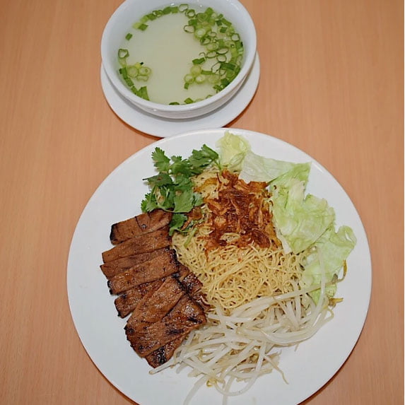 H6. Dried Egg Noodle, Charbroiled Pork w Soup on the Side H6. Dried Egg Noodle, Charbroiled Pork w Soup on the Side