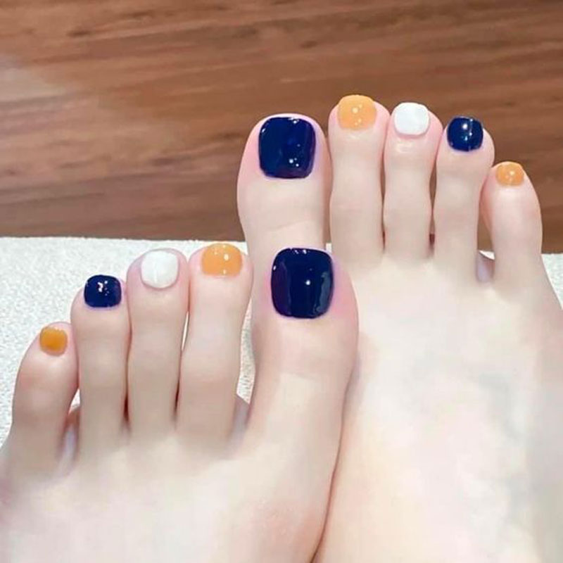 Milk & Honey Spa Pedicure Milk & Honey Spa Pedicure