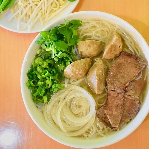 P8. PHO with Well Done Brisket & Meatballs P8. PHO with Well Done Brisket & Meatballs
