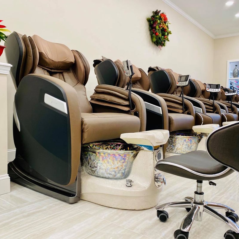 Pedicure on VIP Spa Chair Pedicure on VIP Spa Chair