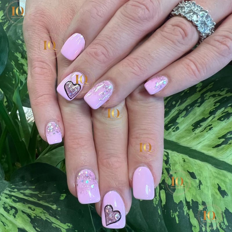 Regular Change Polish on Hand Regular Change Polish on Hand