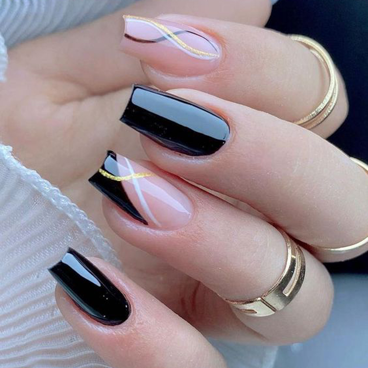 Regular Color Change on Hands Regular Color Change on Hands