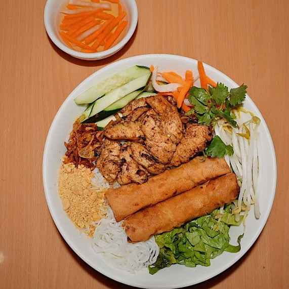 V11. Rice Vermicelli w Fried Spring Rolls, Charbroiled Chicken V11. Rice Vermicelli w Fried Spring Rolls, Charbroiled Chicken