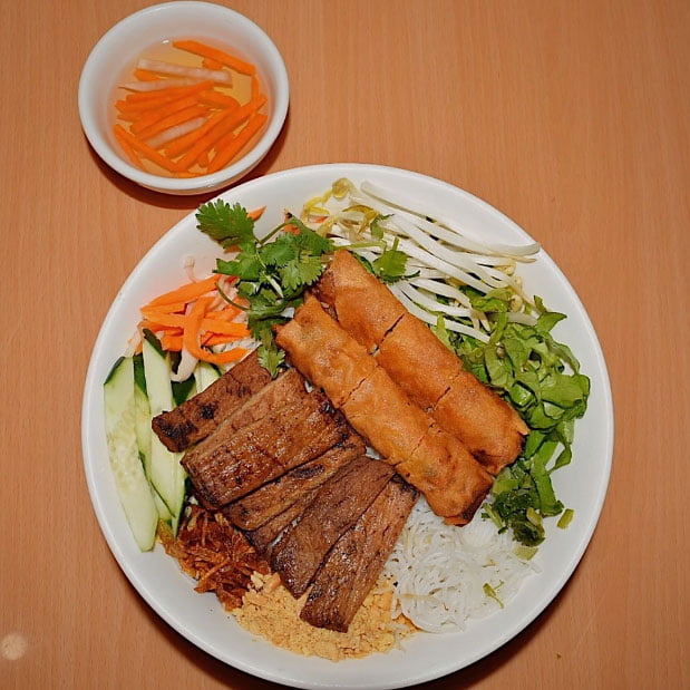 V9. Rice Vermicelli w Fried Spring Rolls, Charbroiled Pork V9. Rice Vermicelli w Fried Spring Rolls, Charbroiled Pork